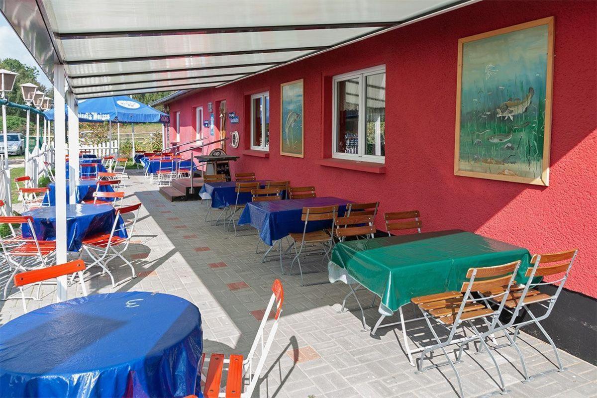 Familienzimmer Mit Gemeinschaftsbad Gross Banzelvitz Экстерьер фото